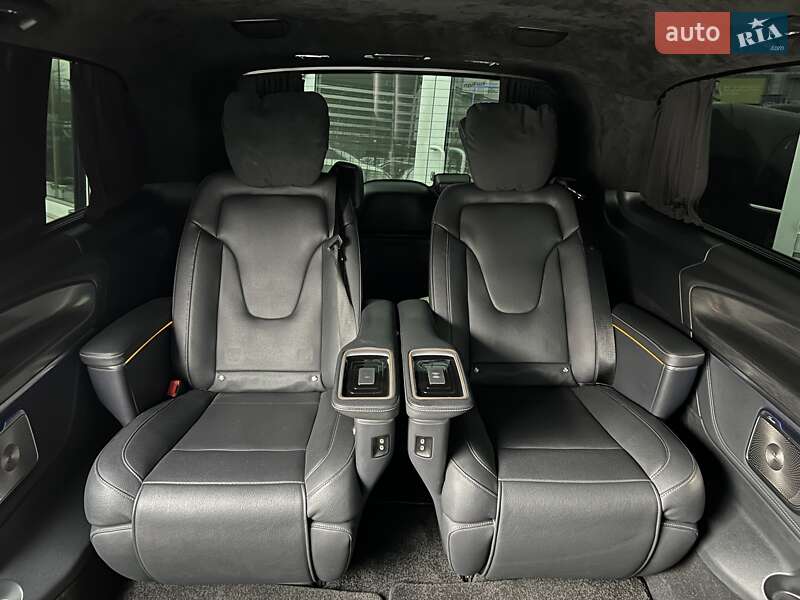 Минивэн Mercedes-Benz V-Class 2024 в Киеве