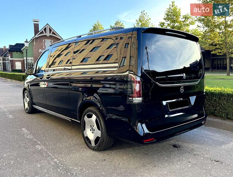 Мінівен Mercedes-Benz V-Class 2025 в Києві фото 11 Мінівен Mercedes-Benz V-Class 2025 в Києві
