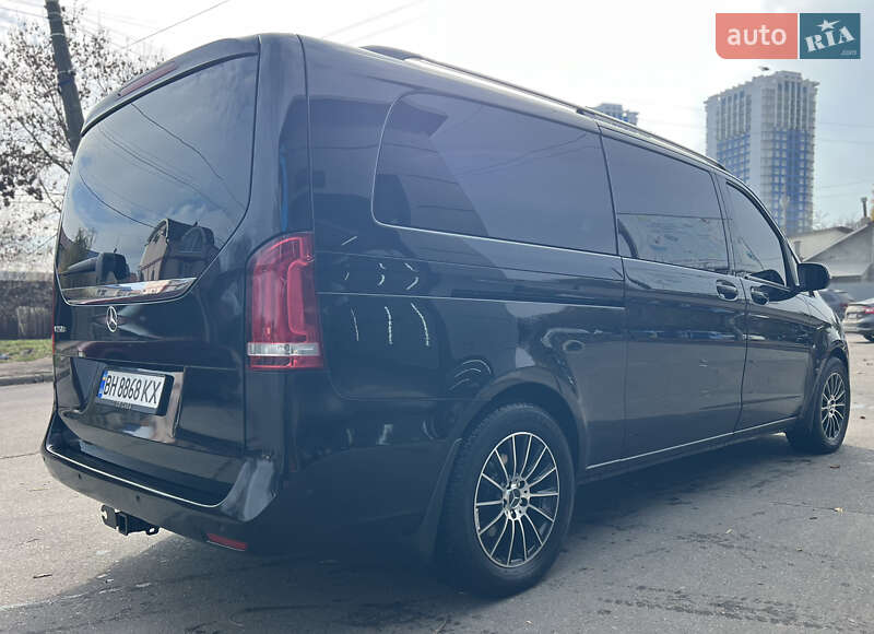 Мінівен Mercedes-Benz V-Class 2016 в Одесі