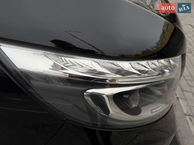 Мінівен Mercedes-Benz V-Class 2017 в Дніпрі фото 13 Мінівен Mercedes-Benz V-Class 2017 в Дніпрі