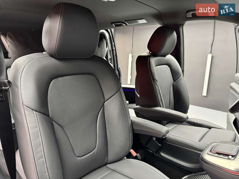 Мінівен Mercedes-Benz V-Class 2025 в Києві фото 68 Мінівен Mercedes-Benz V-Class 2025 в Києві