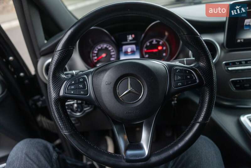 Минивэн Mercedes-Benz V-Class 2015 в Киеве