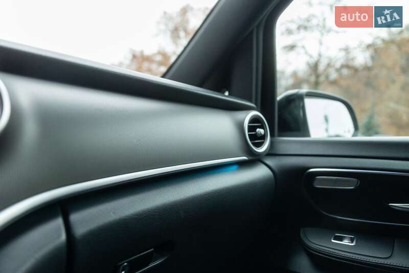 Минивэн Mercedes-Benz V-Class 2015 в Киеве