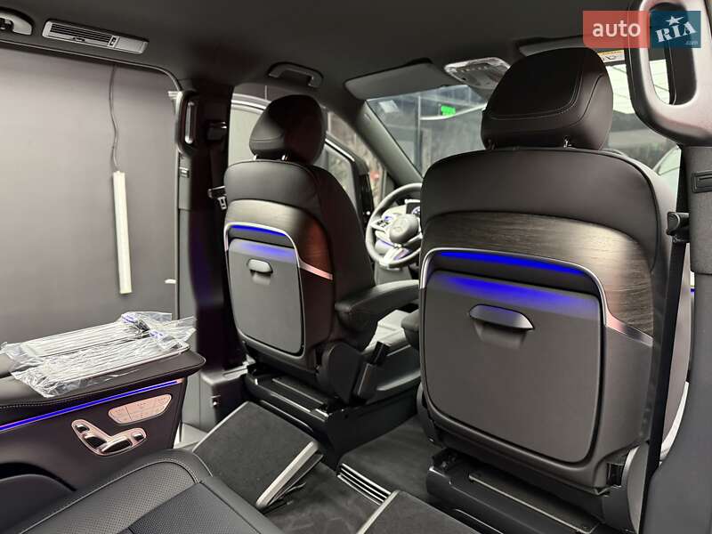 Минивэн Mercedes-Benz V-Class 2025 в Киеве