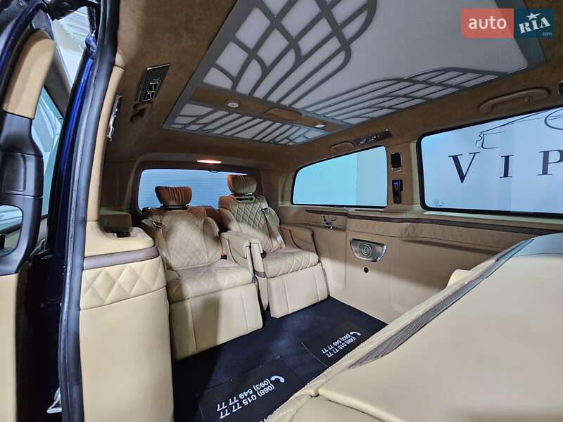 Мінівен Mercedes-Benz V-Class 2022 в Києві