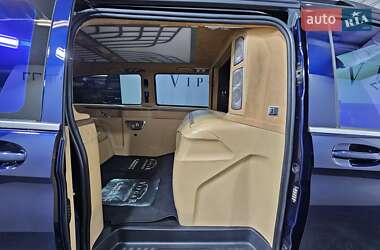 Минивэн Mercedes-Benz V-Class 2022 в Киеве