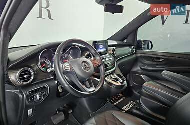 Минивэн Mercedes-Benz V-Class 2022 в Киеве