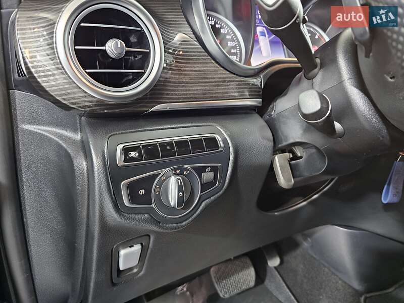 Мінівен Mercedes-Benz V-Class 2022 в Києві