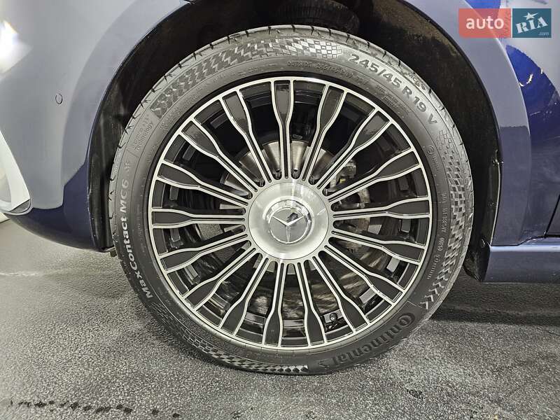 Мінівен Mercedes-Benz V-Class 2022 в Києві