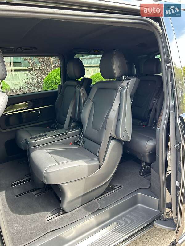 Мінівен Mercedes-Benz V-Class 2022 в Києві