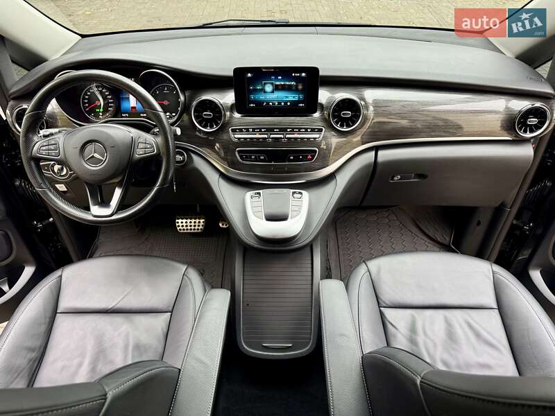 Мінівен Mercedes-Benz V-Class 2020 в Дніпрі