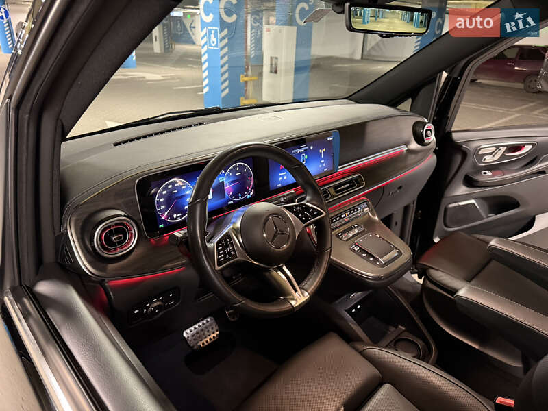 Мінівен Mercedes-Benz V-Class 2024 в Києві фото 24 Мінівен Mercedes-Benz V-Class 2024 в Києві