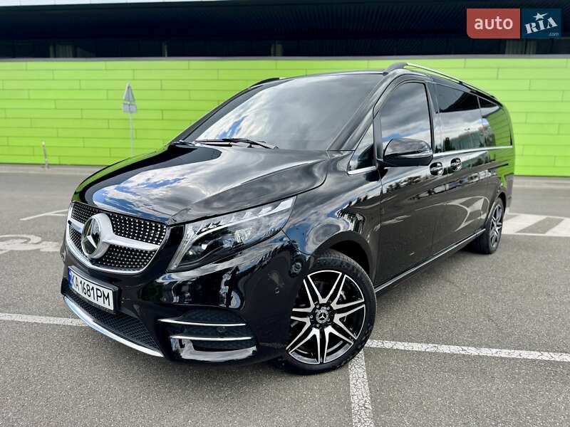 Минивэн Mercedes-Benz V-Class 2023 в Киеве