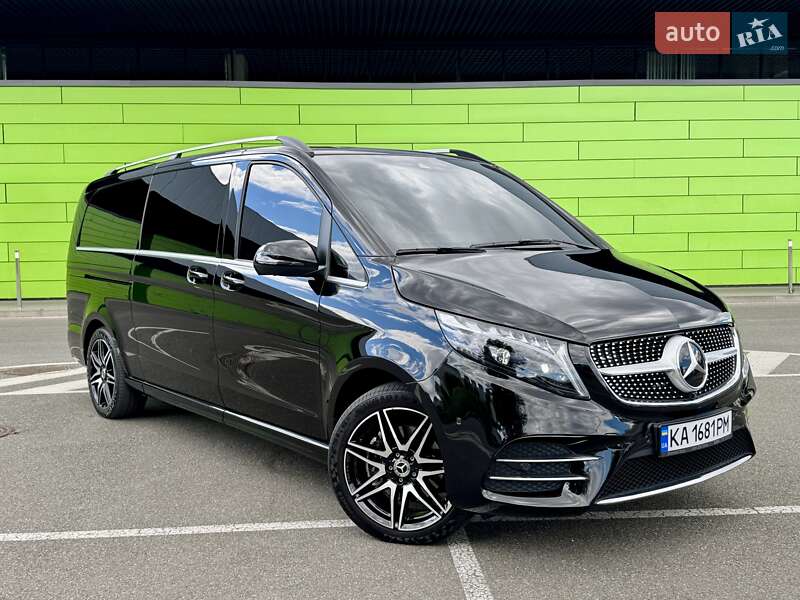 Минивэн Mercedes-Benz V-Class 2023 в Киеве