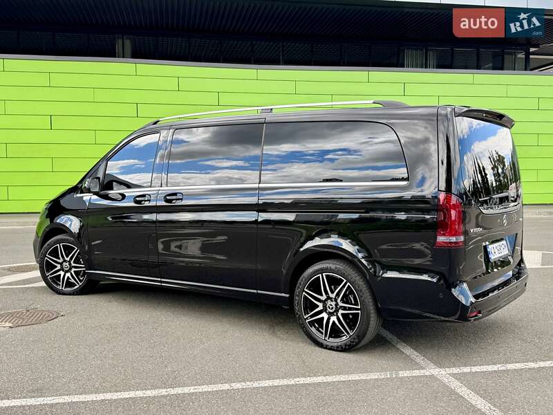 Минивэн Mercedes-Benz V-Class 2023 в Киеве