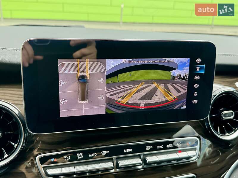 Минивэн Mercedes-Benz V-Class 2023 в Киеве