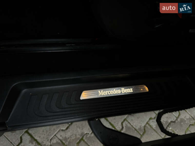 Минивэн Mercedes-Benz V-Class 2016 в Сторожинце