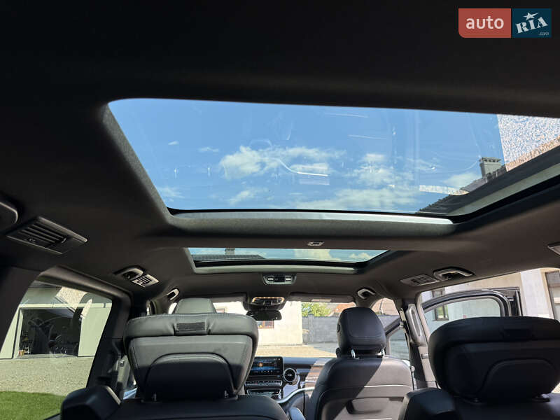 Мінівен Mercedes-Benz V-Class 2022 в Коломиї