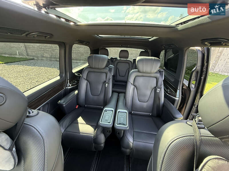 Мінівен Mercedes-Benz V-Class 2022 в Коломиї