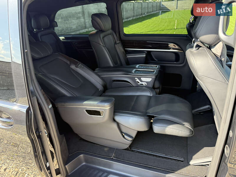 Мінівен Mercedes-Benz V-Class 2022 в Коломиї