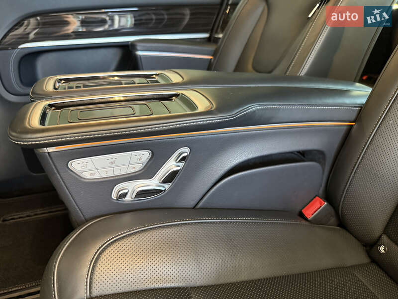 Мінівен Mercedes-Benz V-Class 2022 в Коломиї