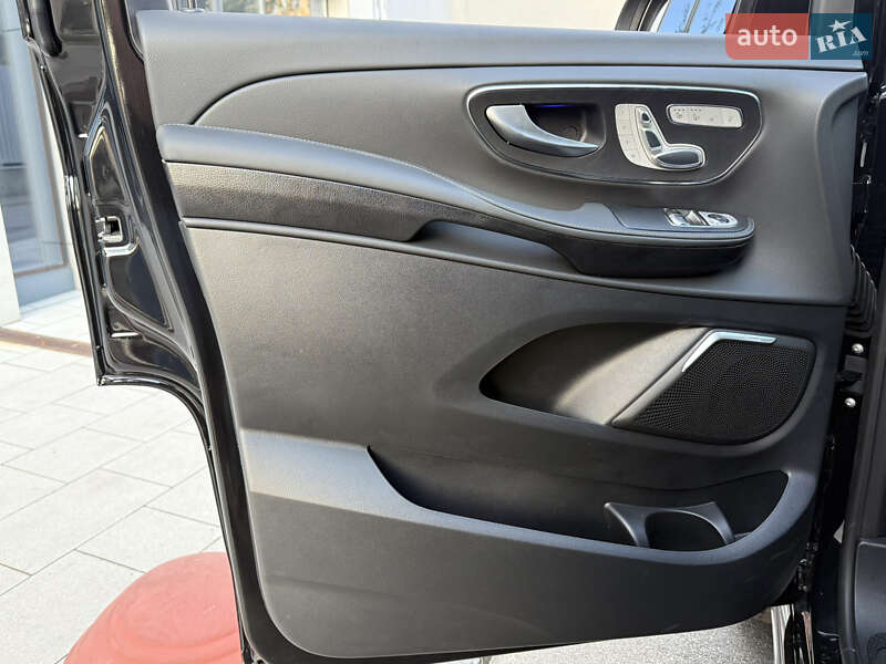 Мінівен Mercedes-Benz V-Class 2025 в Києві