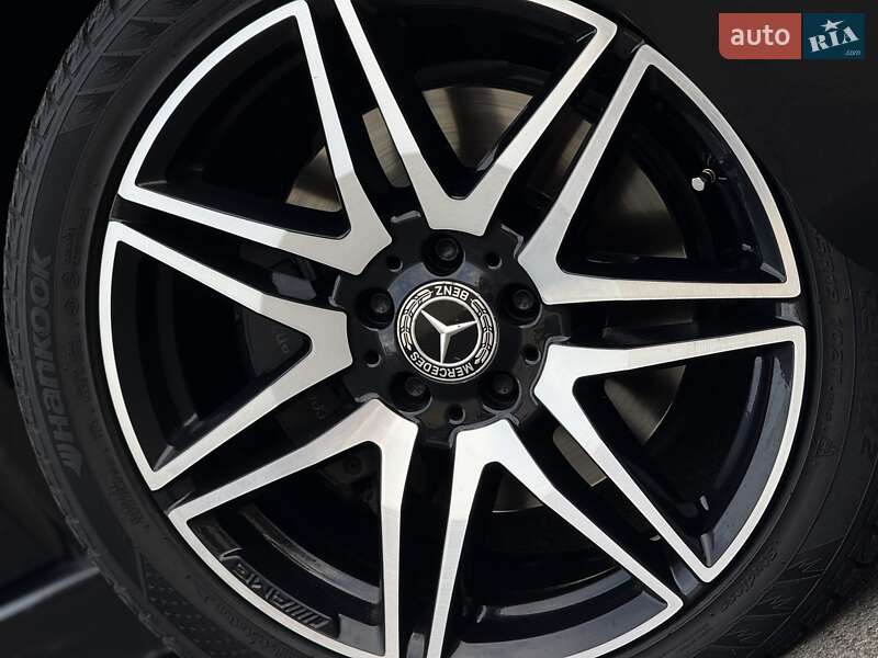 Мінівен Mercedes-Benz V-Class 2020 в Одесі