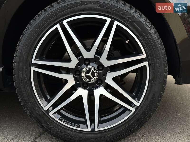 Мінівен Mercedes-Benz V-Class 2020 в Одесі