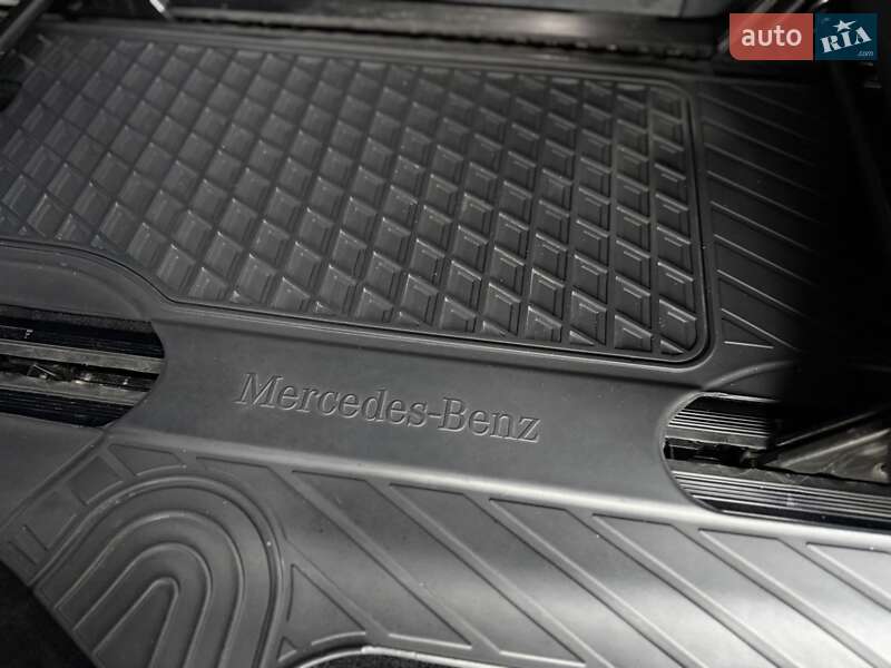 Мінівен Mercedes-Benz V-Class 2020 в Одесі