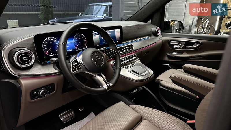 Мінівен Mercedes-Benz V-Class 2025 в Ужгороді