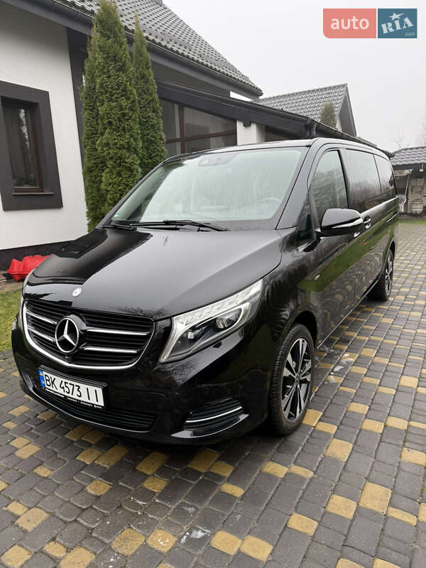 Минивэн Mercedes-Benz V-Class 2016 в Ровно
