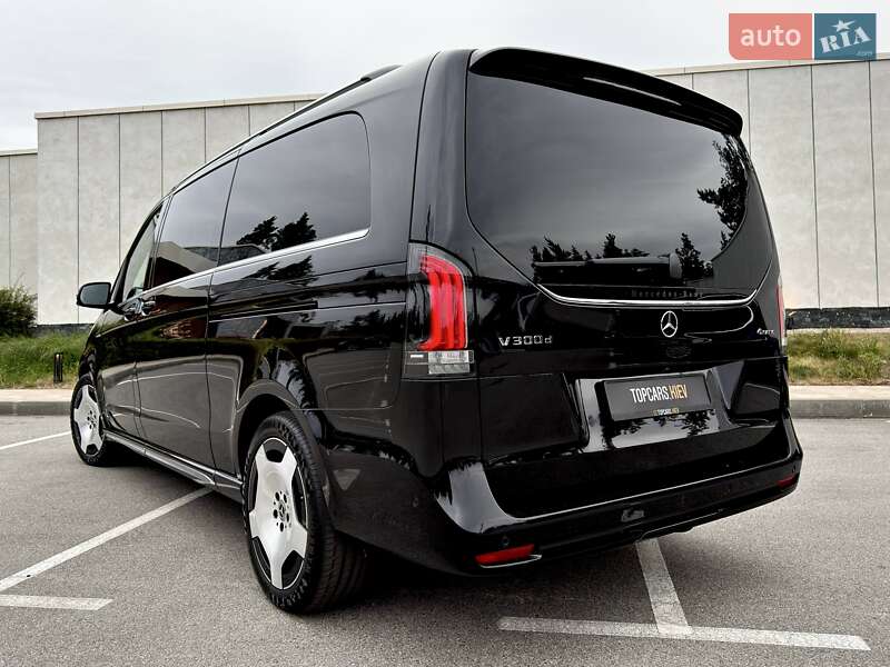 Мінівен Mercedes-Benz V-Class 2024 в Києві