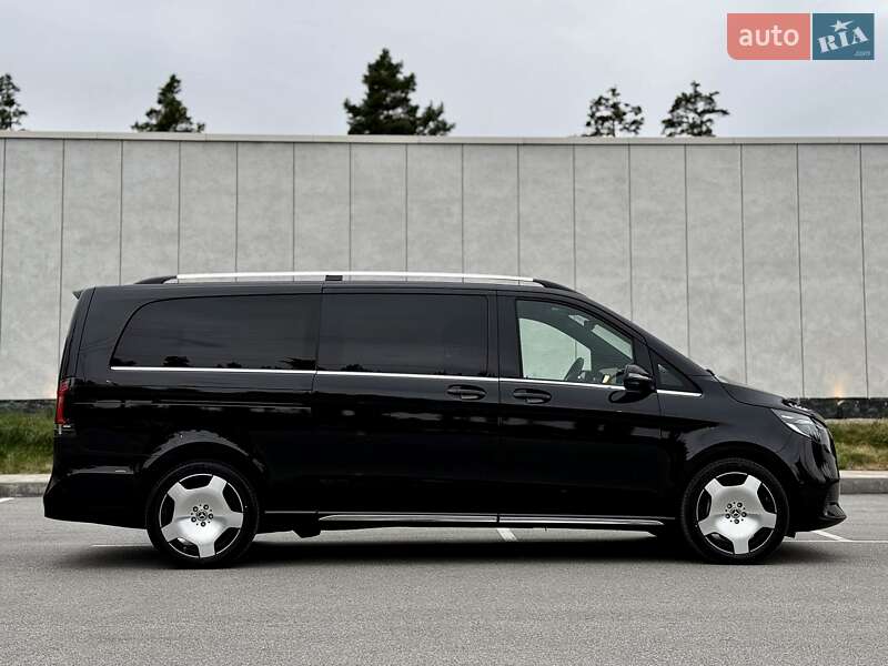 Мінівен Mercedes-Benz V-Class 2024 в Києві
