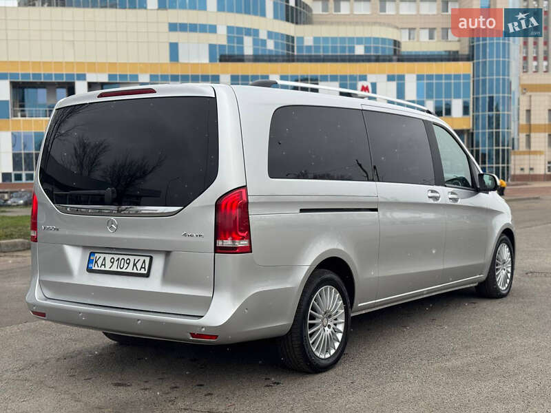 Мінівен Mercedes-Benz V-Class 2016 в Харкові