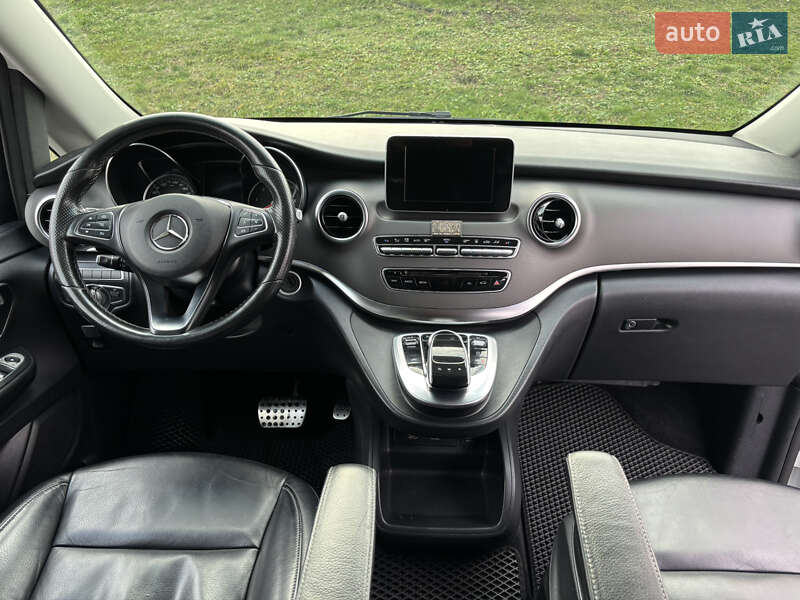 Мінівен Mercedes-Benz V-Class 2017 в Києві