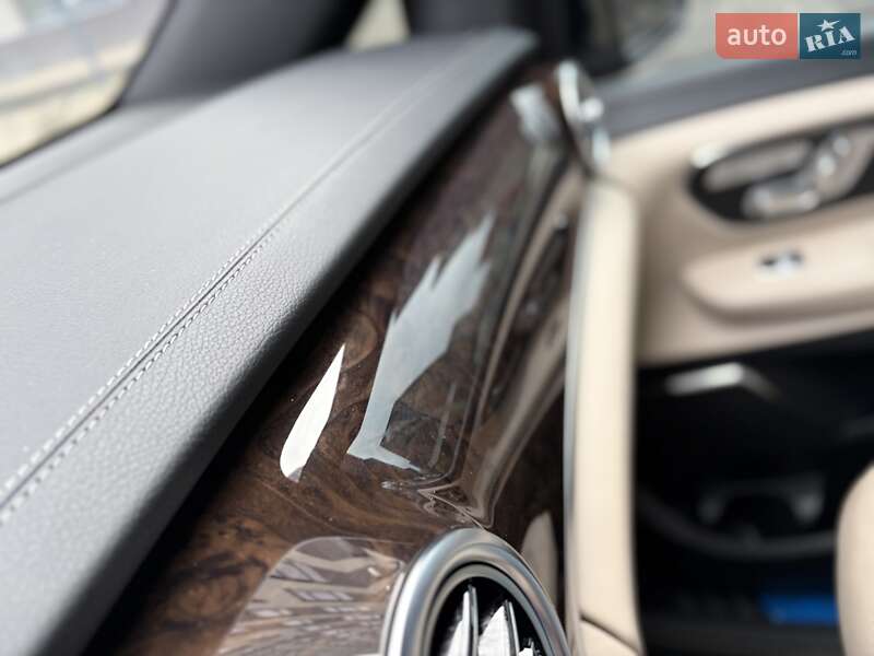 Минивэн Mercedes-Benz V-Class 2018 в Киеве фото 63 Минивэн Mercedes-Benz V-Class 2018 в Киеве