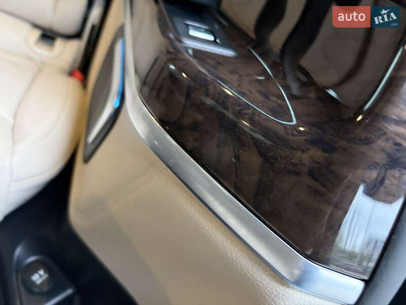 Минивэн Mercedes-Benz V-Class 2018 в Киеве фото 83 Минивэн Mercedes-Benz V-Class 2018 в Киеве