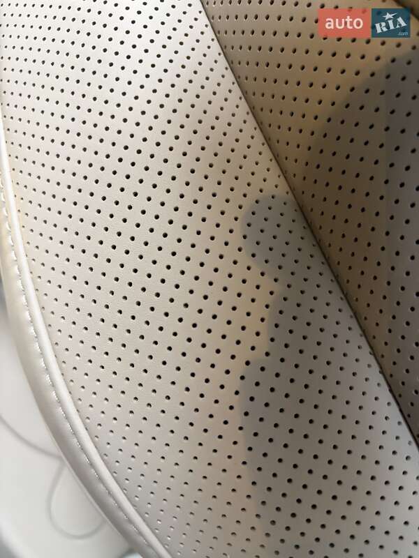 Минивэн Mercedes-Benz V-Class 2018 в Киеве фото 131 Минивэн Mercedes-Benz V-Class 2018 в Киеве