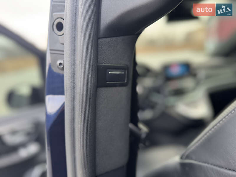 Мінівен Mercedes-Benz V-Class 2020 в Рівному фото 76 Мінівен Mercedes-Benz V-Class 2020 в Рівному