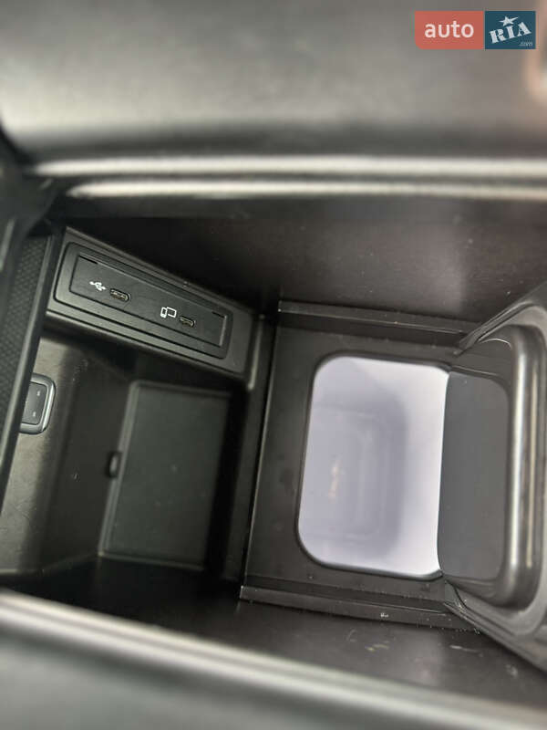 Мінівен Mercedes-Benz V-Class 2020 в Рівному фото 97 Мінівен Mercedes-Benz V-Class 2020 в Рівному