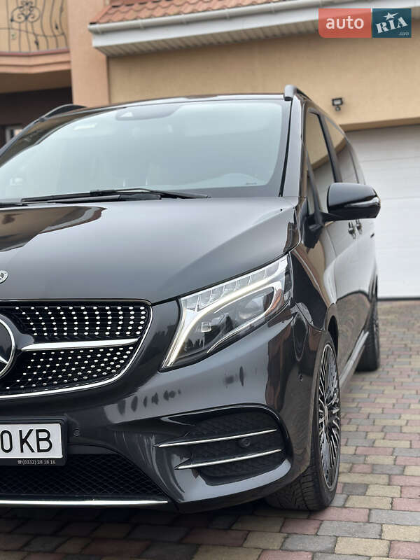 Мінівен Mercedes-Benz V-Class 2021 в Рівному