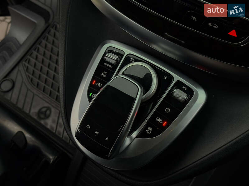 Мінівен Mercedes-Benz V-Class 2018 в Дніпрі