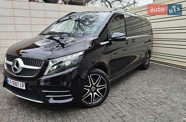 Минивэн Mercedes-Benz V-Class 2023 в Киеве