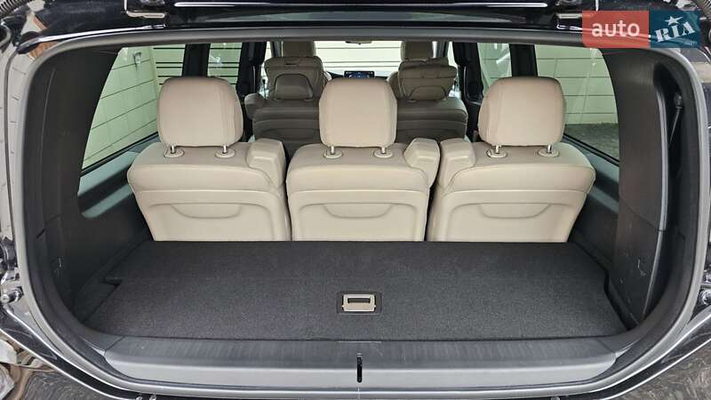 Мінівен Mercedes-Benz V-Class 2023 в Києві