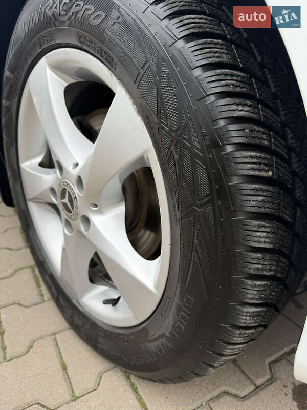 Мінівен Mercedes-Benz V-Class 2016 в Вінниці фото 25 Мінівен Mercedes-Benz V-Class 2016 в Вінниці