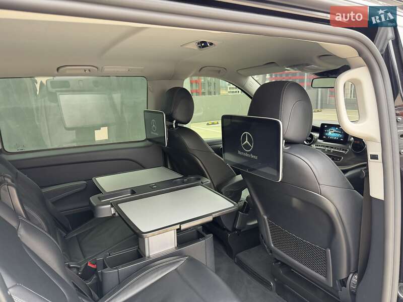 Минивэн Mercedes-Benz V-Class 2021 в Киеве