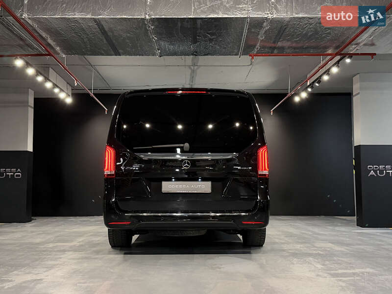 Мінівен Mercedes-Benz V-Class 2017 в Одесі