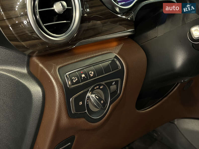 Мінівен Mercedes-Benz V-Class 2017 в Одесі