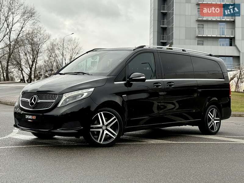 Минивэн Mercedes-Benz V-Class 2016 в Киеве
