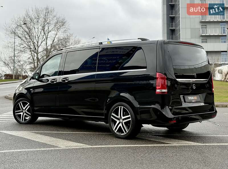 Минивэн Mercedes-Benz V-Class 2016 в Киеве